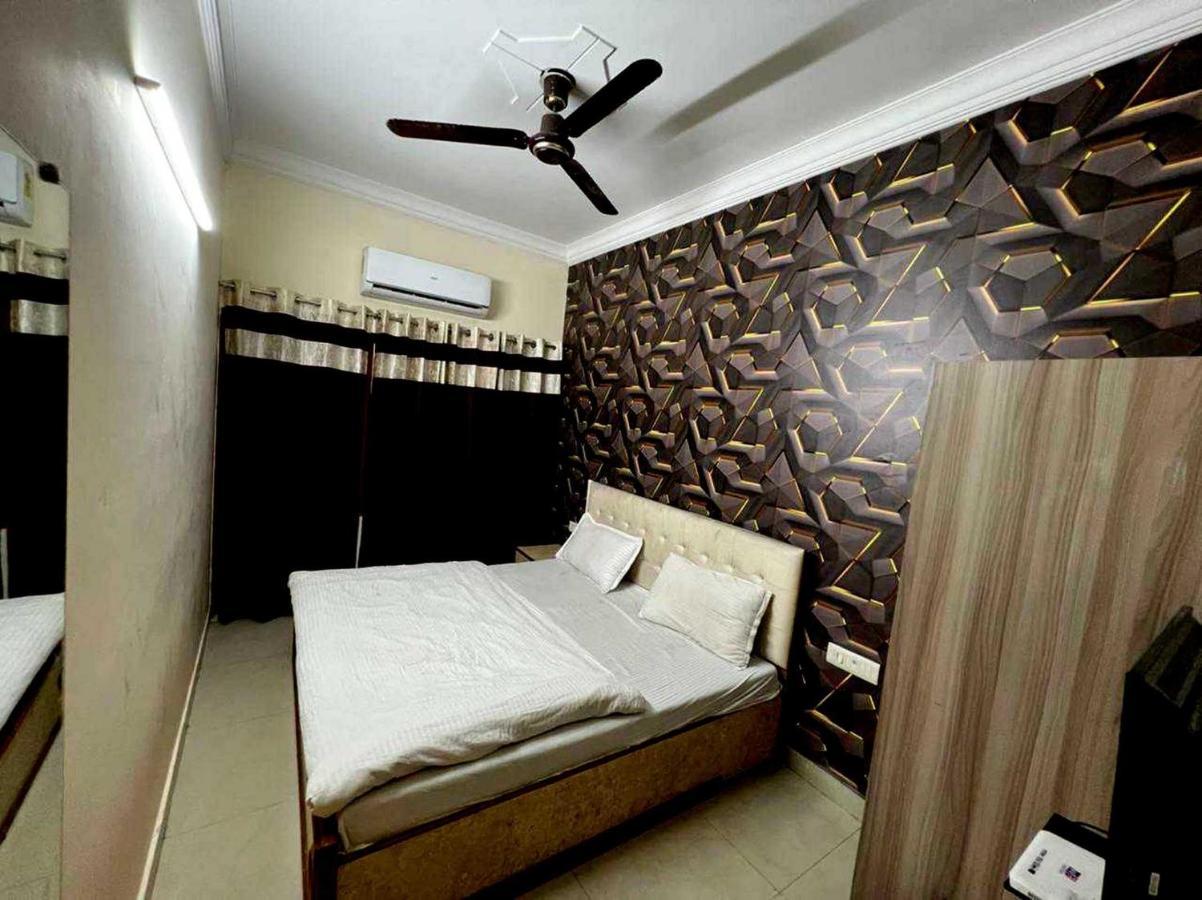 Hotel Anand Amritsar Exterior foto