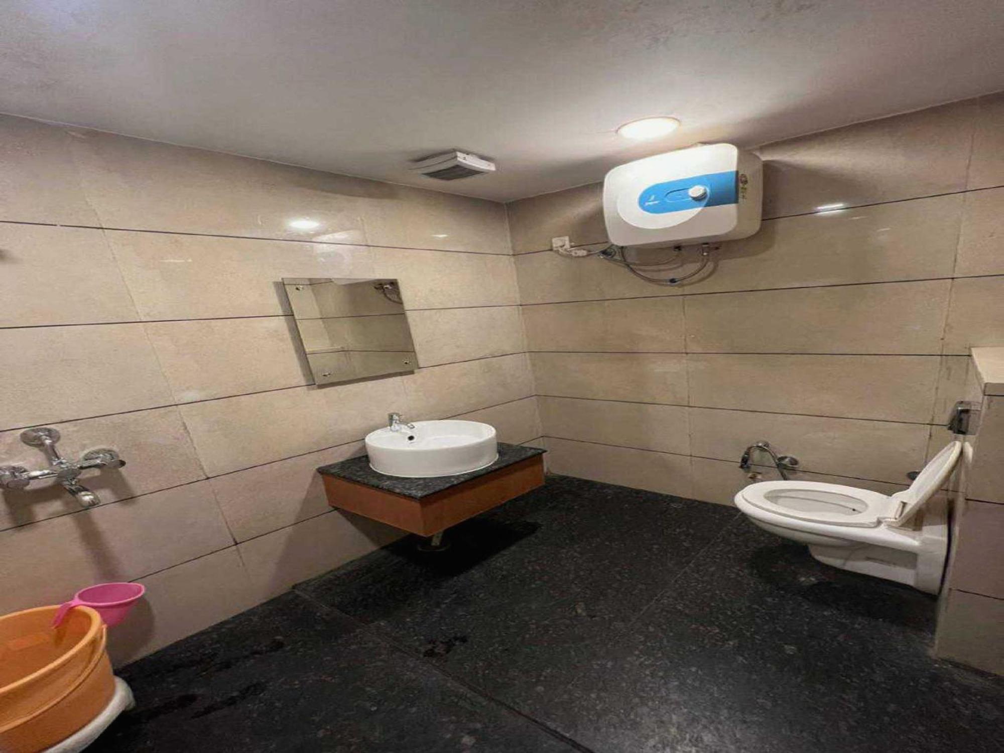 Hotel Anand Amritsar Exterior foto